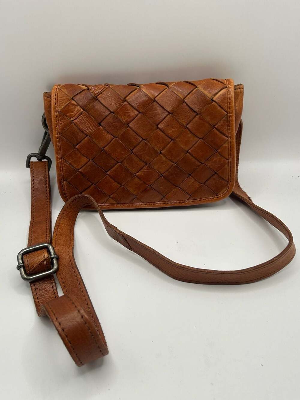 Vilenca Holland Woven Cognac Brown Genuine Leather Crossbody Bag